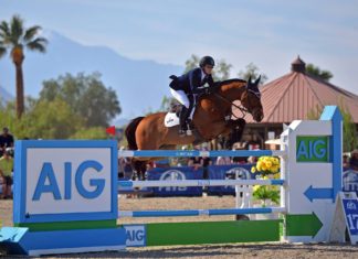 Mandy Porter gana el AIG $1 Million Grand Prix de la Serie HITS en California.