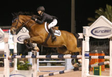 Lucy Deslauriers sin complejos en el $100,000 Suncast 1.50m Championship Jumper Classic.