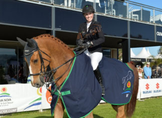 Janne Friederike Meyer fácil se lleva el CSI 2* Grand Prix 1.45m de Oliva Nova.