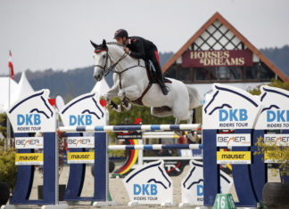 Emanuele Gaudiano el maestro del CSI 4* Horses&Dreams en Hagen.