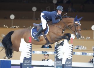 Darragh Kenny completa una gran primera jornada del Longines Global Champions Tour en Shanghai.
