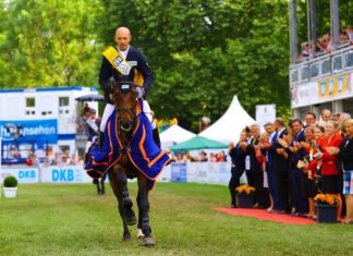 Holger Wulschner crecido en casa se lleva el CSI4* Grand Prix de Wiesbaden.