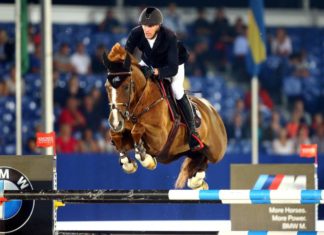 Kevin Staut salió manejando del €71,500 BMW Prize.