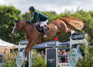 Yuri Mansur gana la €200.000 Longines King George V Gold Cup.