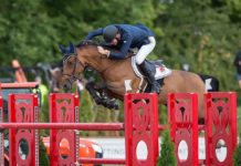 Daniel Coyle fácil en el $36,000 Sunday Classic FEI 1.45m