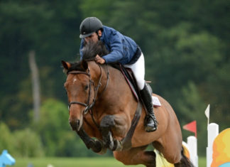 Santiago Lambre suma otra victoria en el $34,600 Saugerties Jumper Classic.