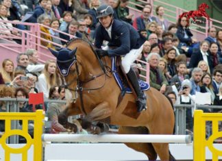 Julien Gonin guía el uno-dos-tres francés del CSI3* Montpellier.