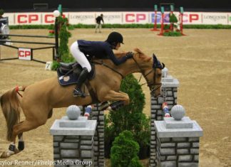 Jessica Springsteen perfecta en el $35,000 International Open Jumper Speed.