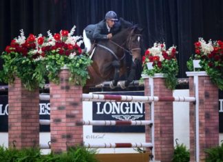 Richard Spooner domina el $50,000 Las Vegas National Winning Round Jumper Classic.