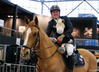 Piet Raijmakers Jr por 1 centésimas se lleva el BVR Groep CSI2* Grand Prix.