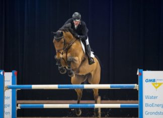 Ben Schröder comanda el €65.000 GMB Grand Prix of Indoor Drachten.