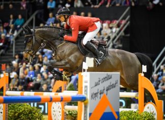 Pius Schwizer con la primera victoria Suiza del CSI5* Basel.