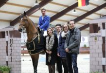 Bart Bles guía el desempate del Pakhotel Hosrt CSI2* en Kronenberg.