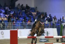 Khaled Abdulrahman Almobty se lleva las Dos Fases del Sharjah Islamic Bank Challenge.