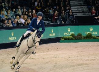 Daniel Deusser superior en el VDL Groep Prize.