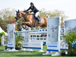Sameh El Dahan con el podio del $32,000 Platinum Performance CSI3* 1.45m Classic.