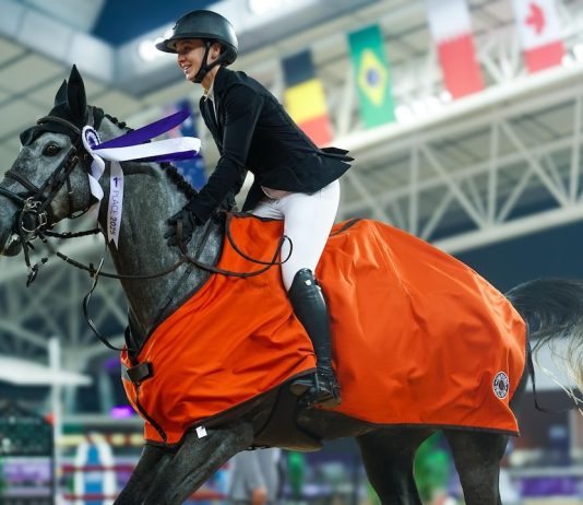 Millie Allen y Clearround IL Mondo Z cabalgan el CSI5* Prix Hermès Sellier en Doha.