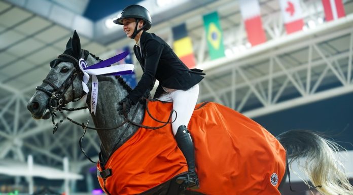 Millie Allen y Clearround IL Mondo Z cabalgan el CSI5* Prix Hermès Sellier en Doha.